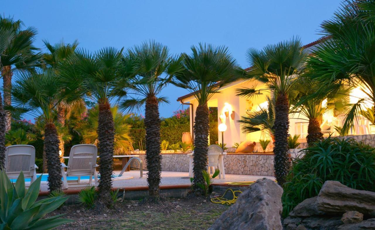 Вилла La Casa In Riva Al Mare Аугуста Экстерьер фото