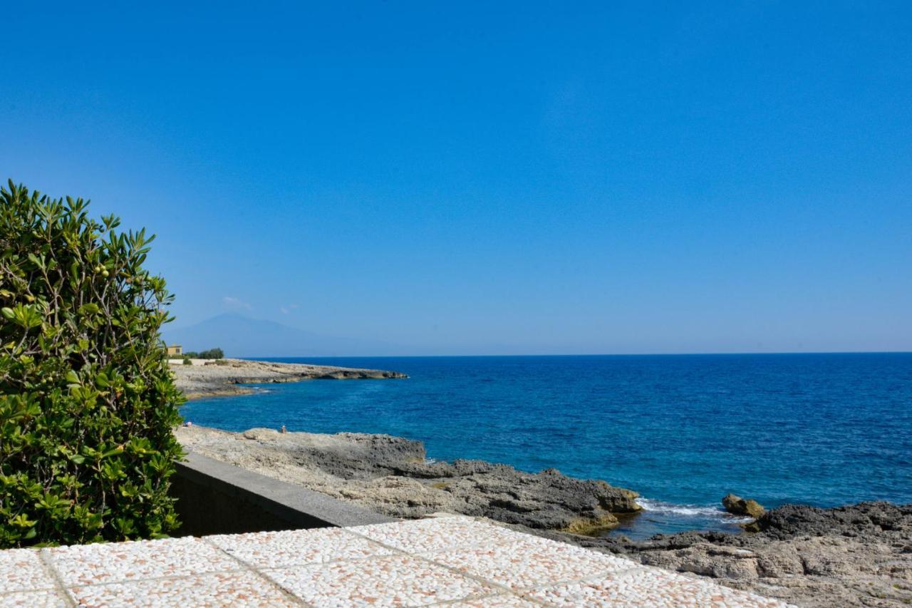 Вилла La Casa In Riva Al Mare Аугуста Экстерьер фото
