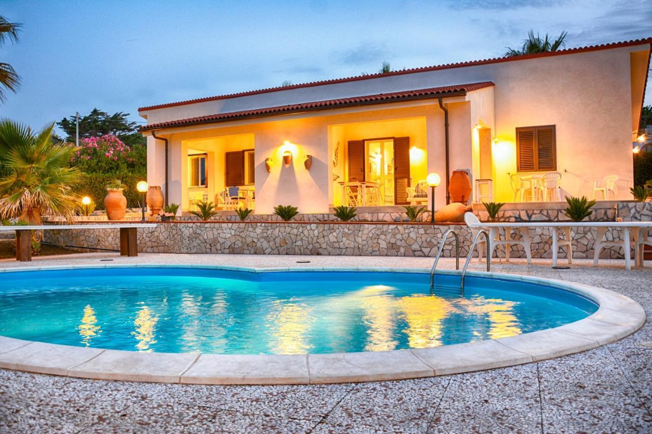 Вилла La Casa In Riva Al Mare Аугуста Экстерьер фото