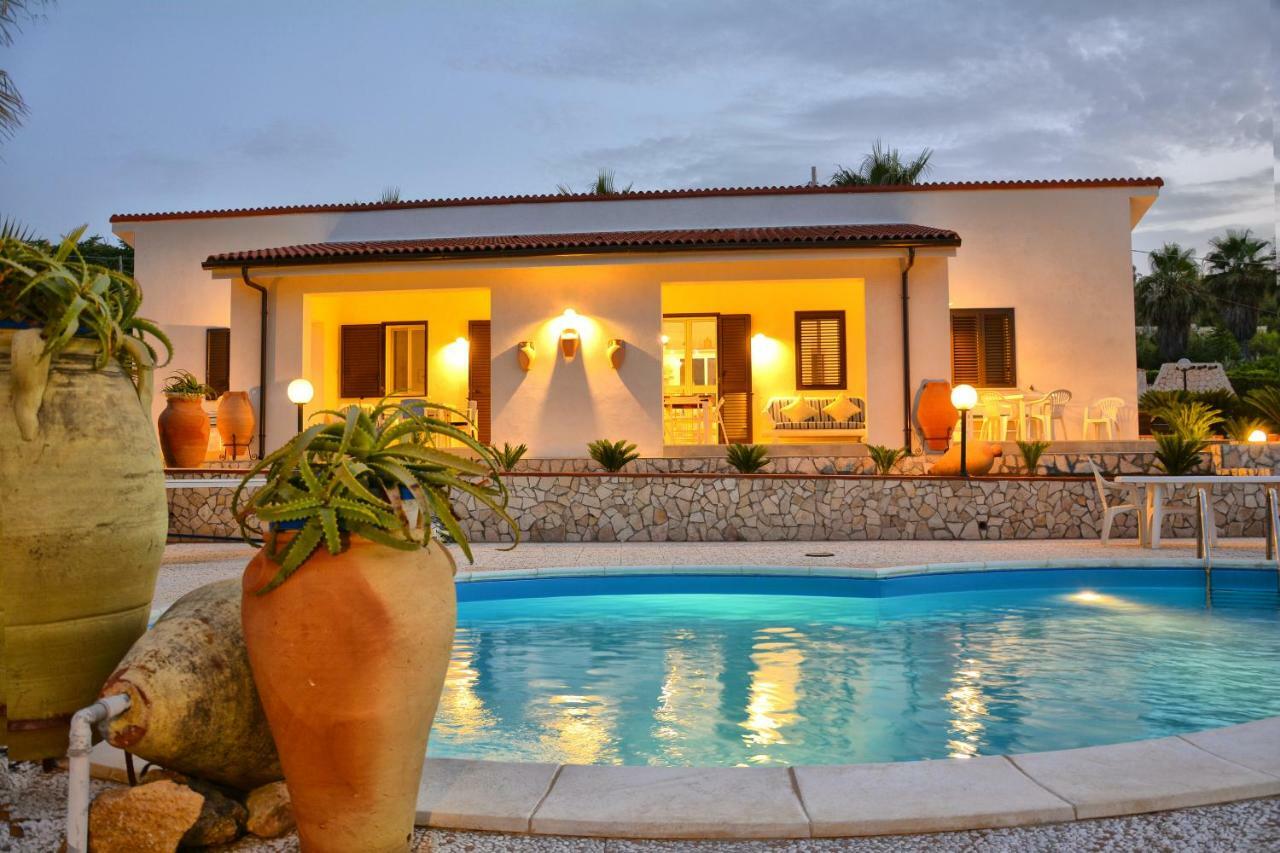 Вилла La Casa In Riva Al Mare Аугуста Экстерьер фото